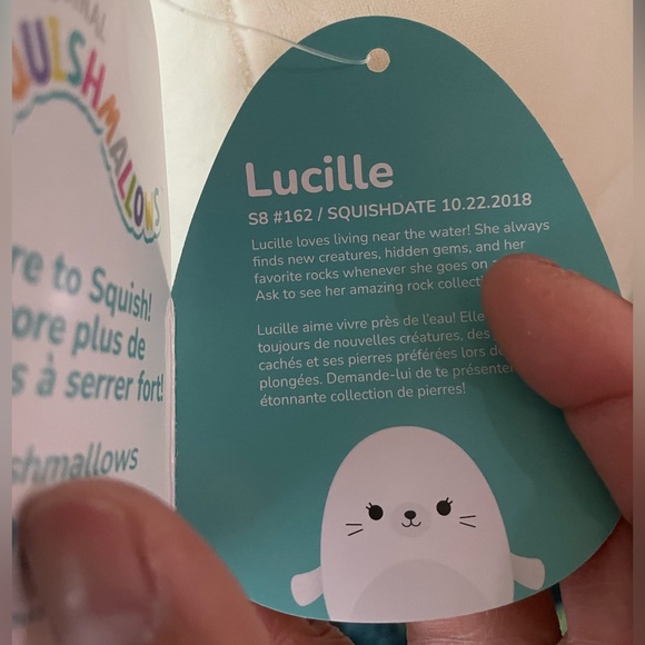 LUCILLE the 8” seal squishmallow - Picture 4 of 4